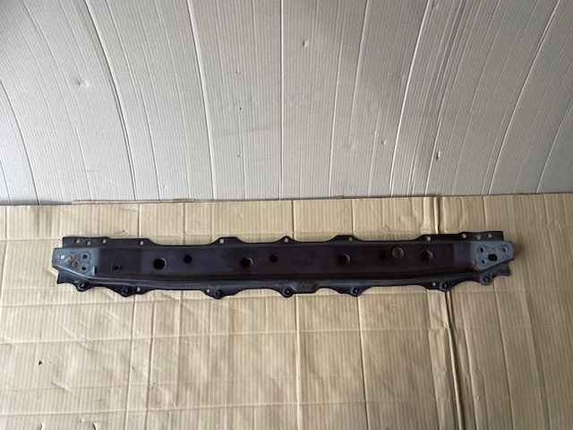 ヴィッツ KSP130 純正 ホースメント コアサポート 【S4281】 拍卖