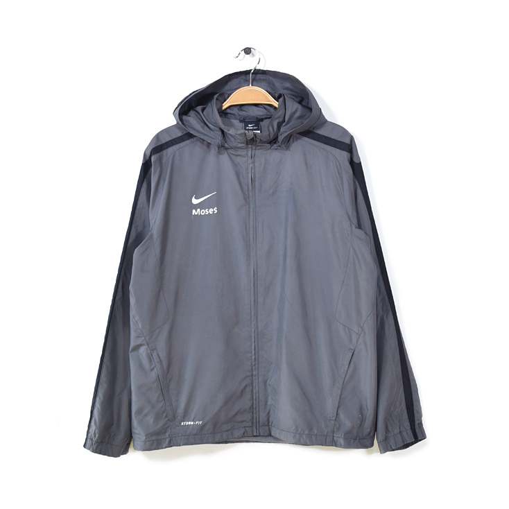 【送料無料】ナイキ フルジップ ナイロンジャケット スポーツジャケット メンズS相当 NIKE ユーロ物 スポーツクラブ 別注 STORM FIT DZ0279拍卖