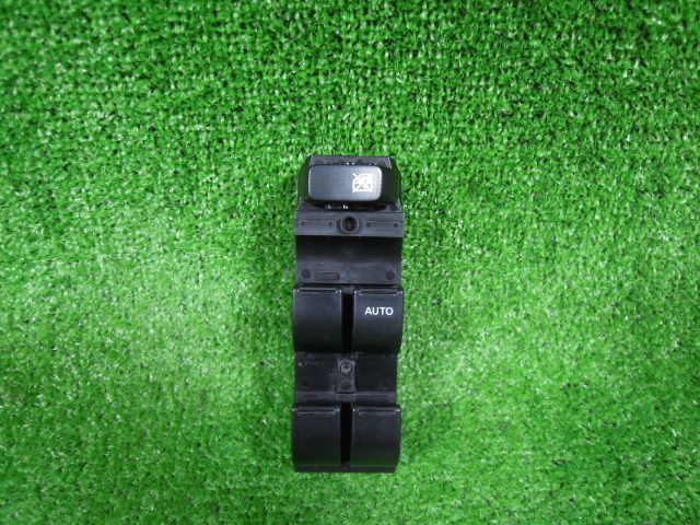 マツダ AZワゴン MJ23S パワーウィンドウスイッチ 中古 18ピン YG0 82K20 | 220947拍卖