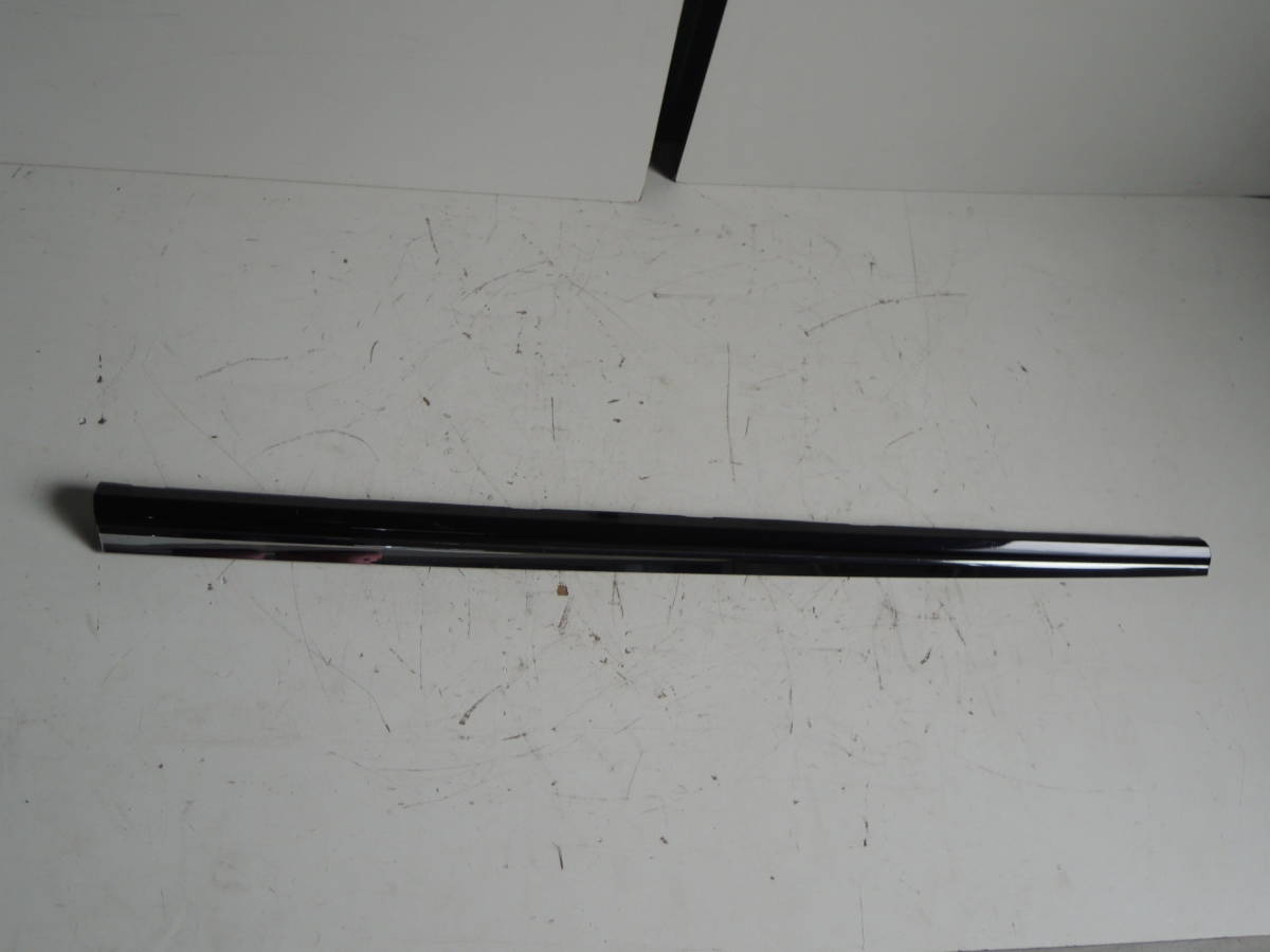 ・ DAA-UVF46 LS600hl レクサス 純正 【フロント/左】 ドアモール 75072-50050 ガーニッシュ メッキ LS-2228拍卖