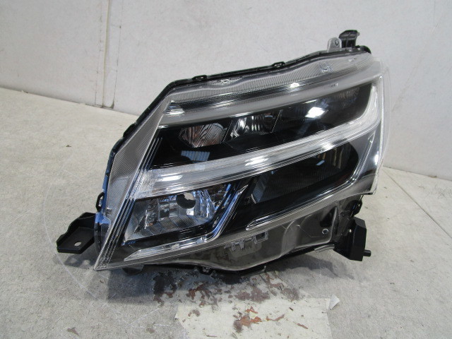 トヨタ タンク M900A/M910A 純正 LED 左ヘッドライト拍卖