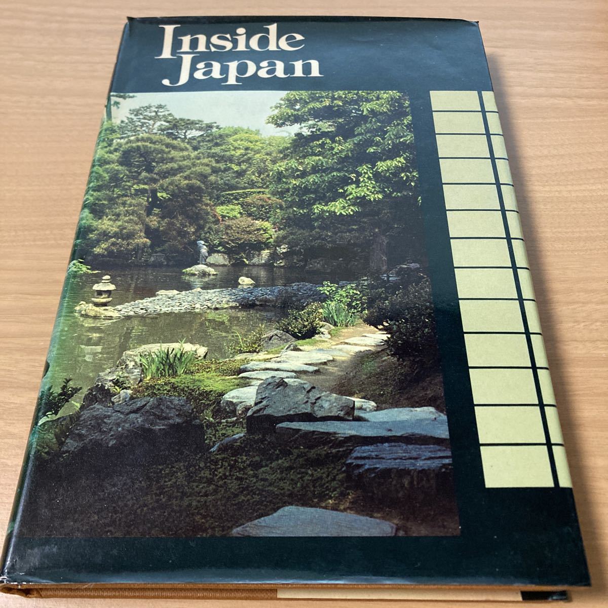 Inside Japan (Get by in) 英語版 言語 英語 出版社 BBC Books拍卖
