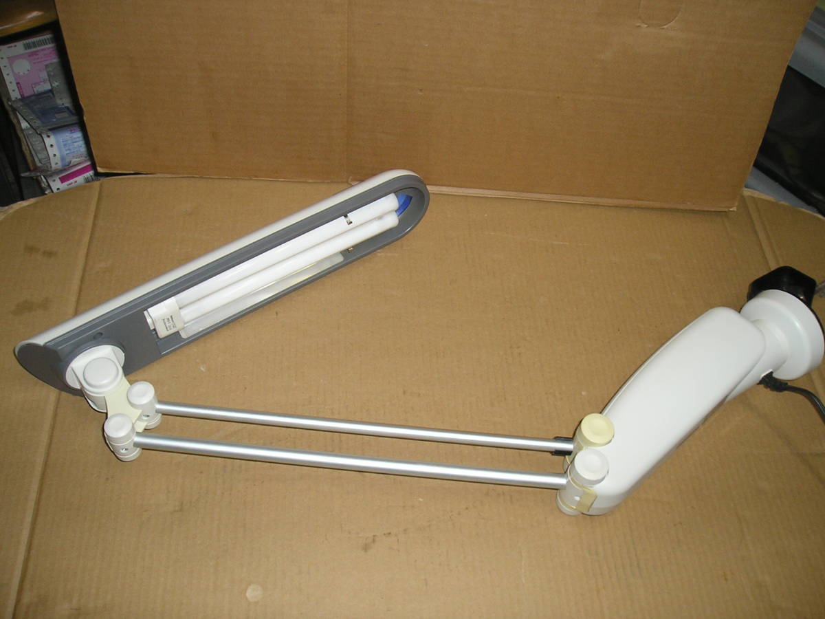 ニトリ ■ア-ムスタンド ■NYN-1027SW ■600ルクス使用時【保管100】拍卖