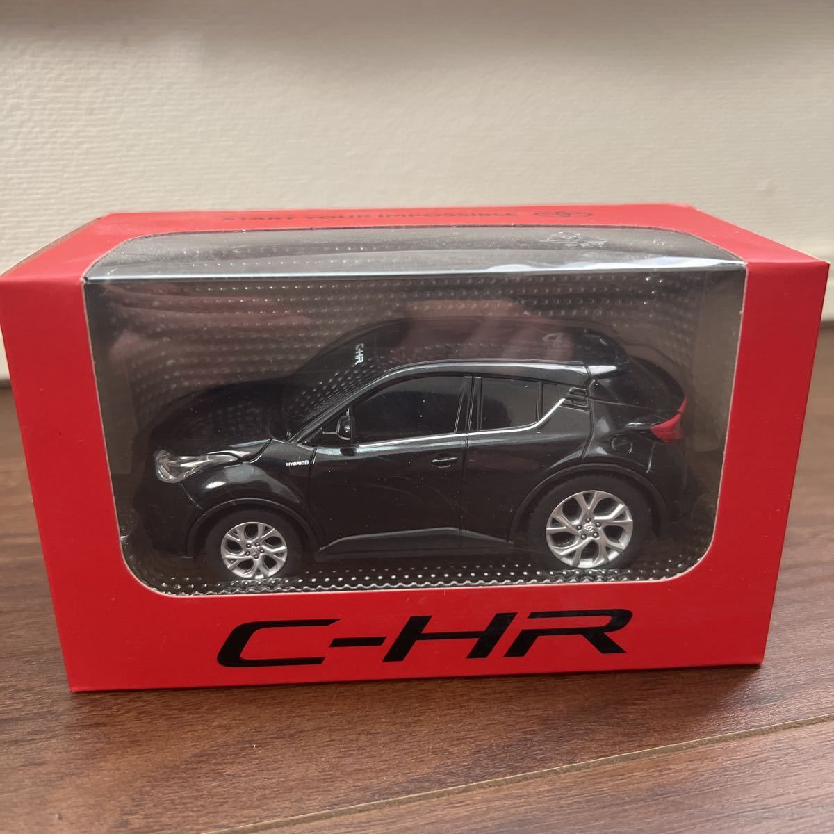 非売品!TOYOTA トヨタ 新型C-HR 後期 プルバックカー 黒 ブラック ミニカー CHR CH-R 販促品 HYBRID ハイブリッド拍卖