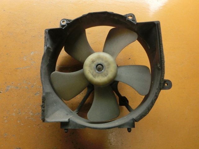 サンバートラック 電動ファン 平成14年 LE-TT2 モーター ラジエター TB 11万km 即決あり拍卖