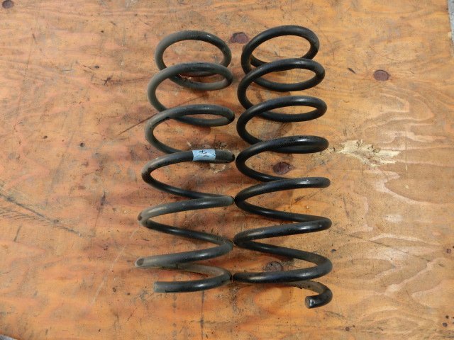 ジムニー リア コイル 左右 平成12年 GH-JB23W スプリング 2型 XC 17.3万km 即決あり ii拍卖