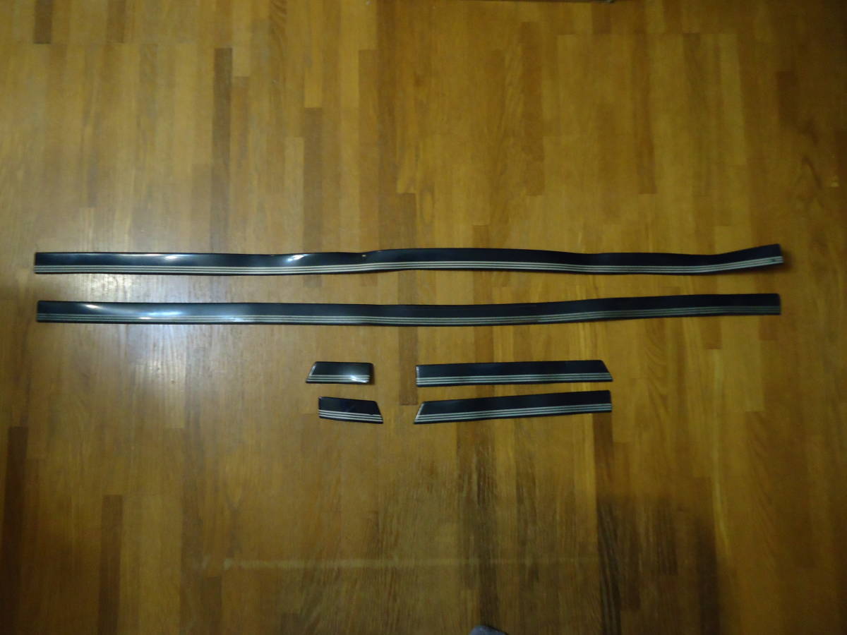 送料ひかえめ 希少のブルーマイカ色 TOYOTA(トヨタ) AW11 AW10 MR2 純正 サイドモール 1台分拍卖