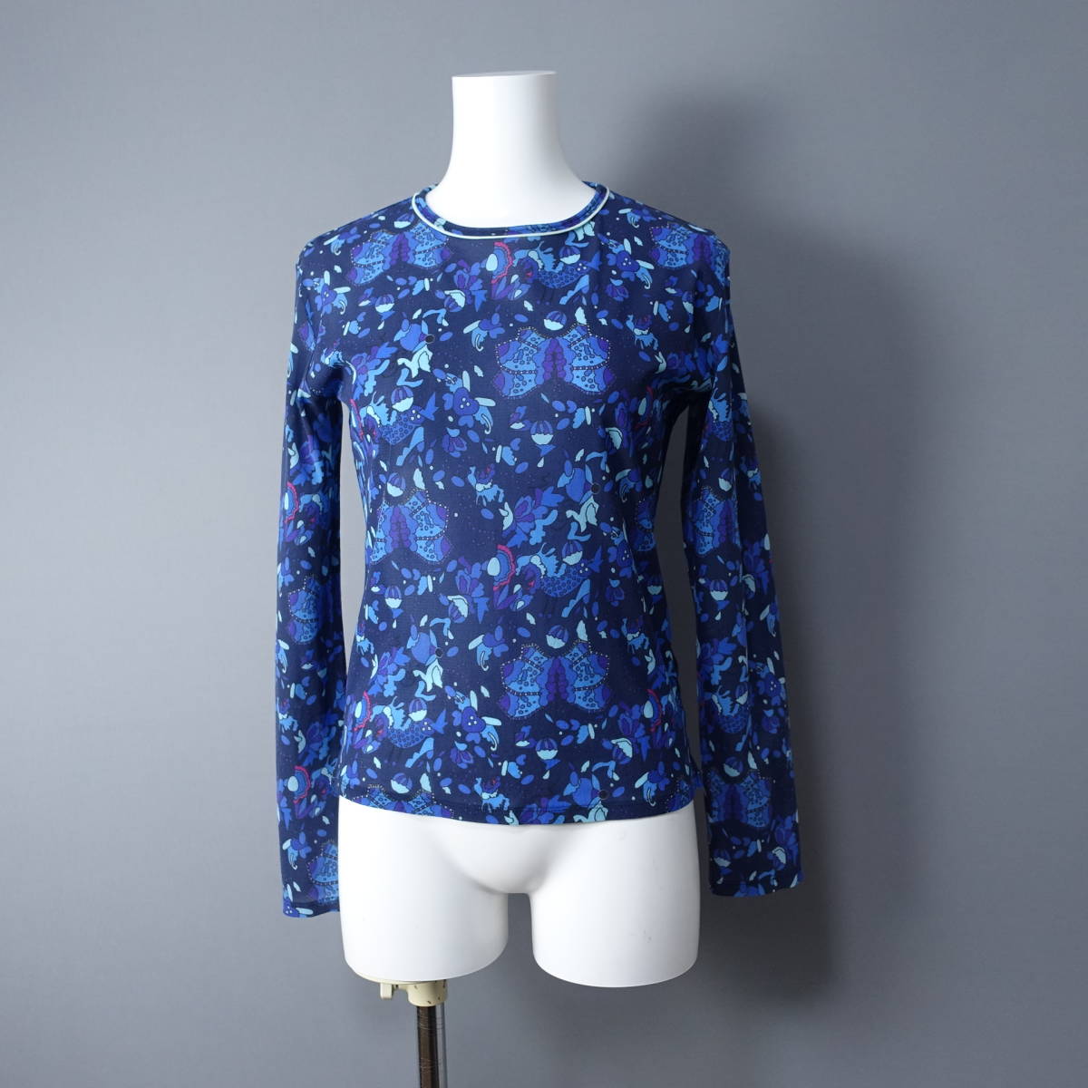 ☆美品☆ISSEY MIYAKE FETE/イッセイミヤケ フェット/3/日本製/ストレッチカットソー/ブルー系/青/レディース/長袖/シャツ拍卖