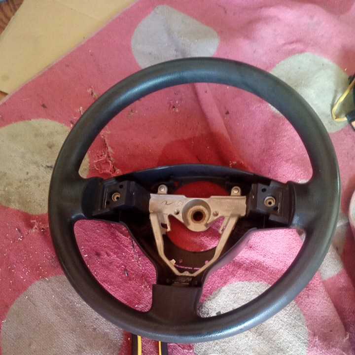 スイフトZC31 ウレタンステアリングはゆうパック100サイズ拍卖
