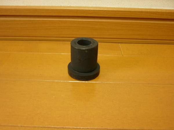 ランクル60用、リーフスプリングブツシュ、単品、新品。拍卖