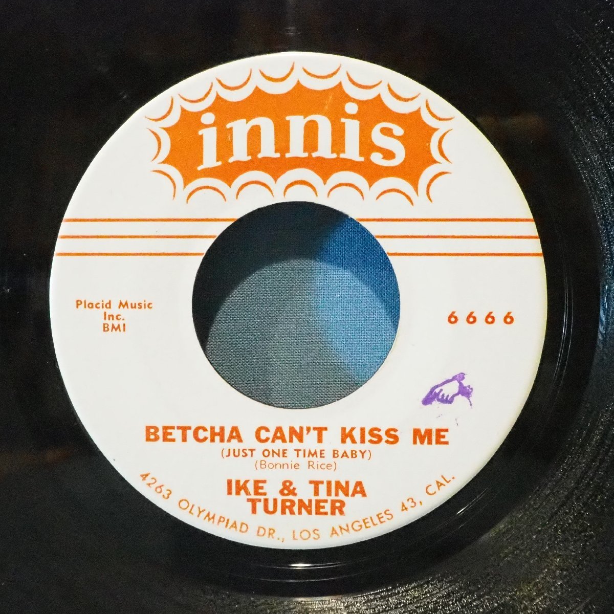 ■45’s シングル盤 INNIS ★IKE & TINA TURNER/BETCHA CANT KISS ME, DONT LIE TO ME★送料無料(条件有り)多数出品中!★オリジナル名盤■拍卖