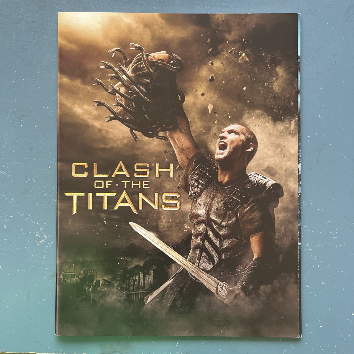 映画パンフ タイタンの戦い サム・ワーシントン リーアム・ニーソン レイフ・ファインズ拍卖