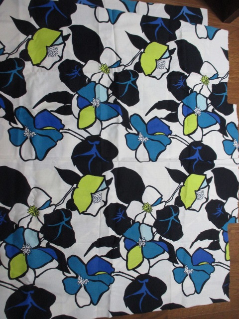 即決★USA ヴィンテージ 生地☆花柄 白・ブルー系/114㎝×195㎝拍卖