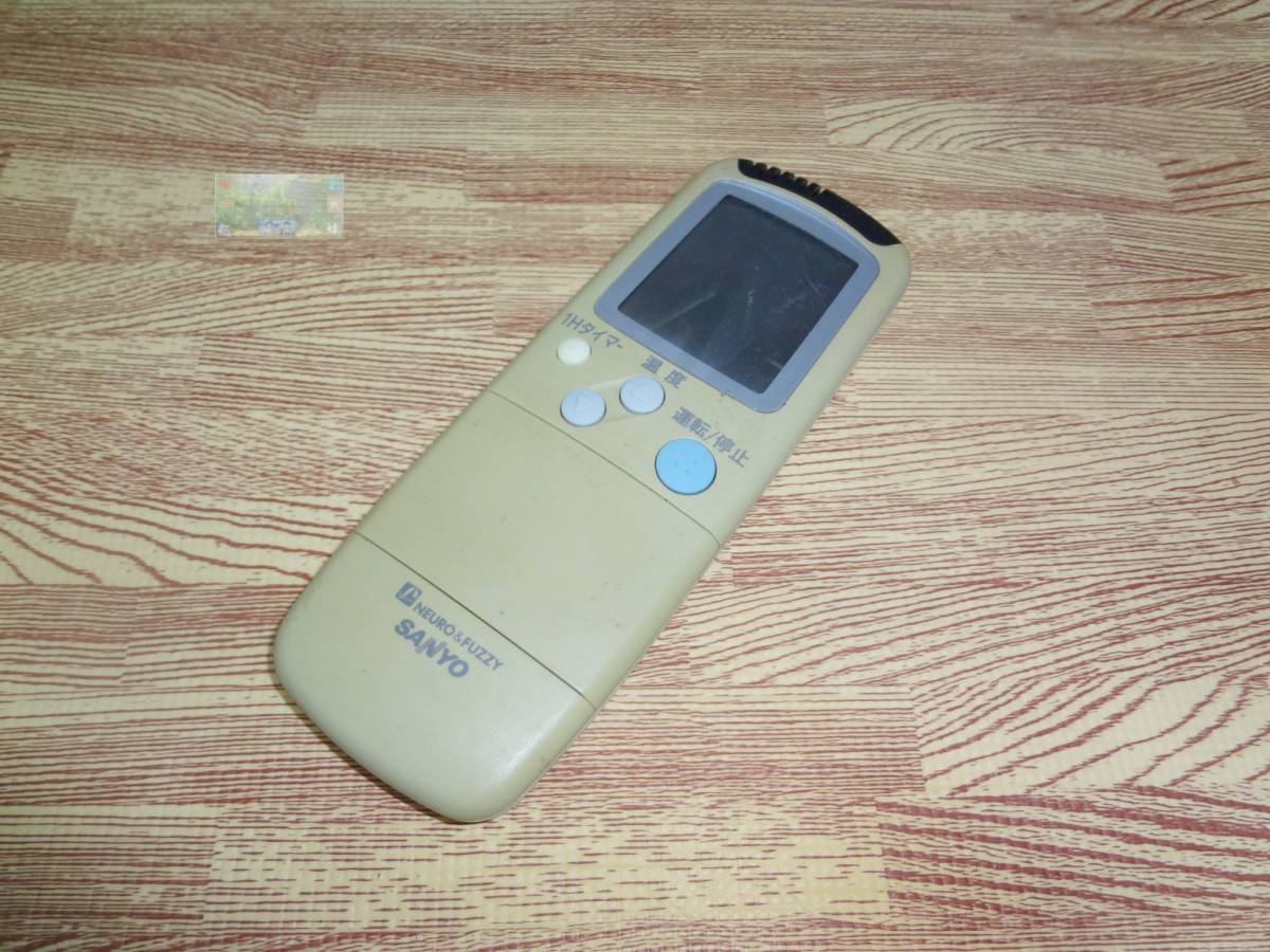 A09 ★送料無料★安心の不良返品保証付★即決★スピード発送★ サンヨー / エアコンリモコン / RCS-SV5A拍卖