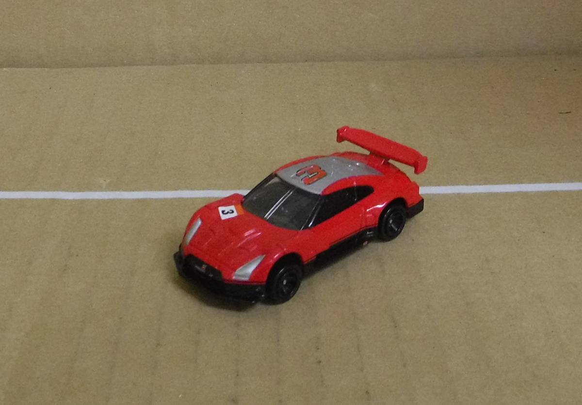 【中古品】 ハセミ トミカ エブロ GT-R 2009 セパン仕様 ロゴ白字 NO.50 赤 1/64 中国製拍卖