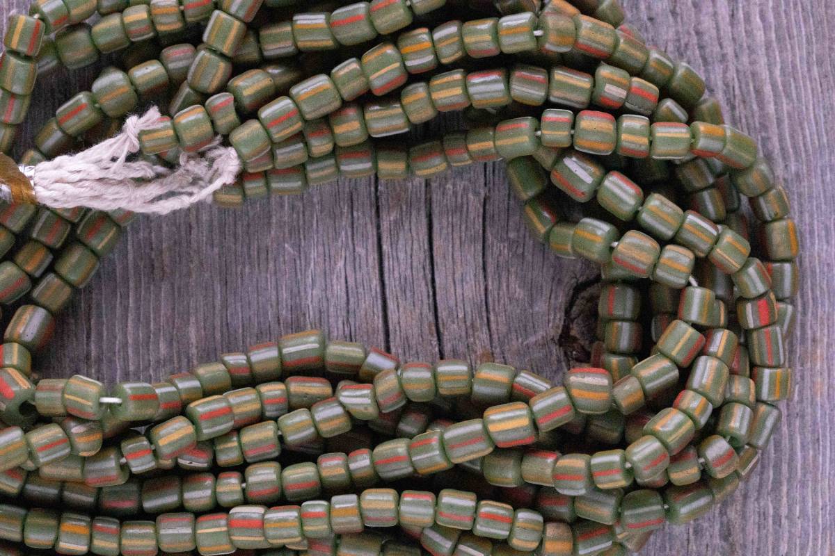 *Java stripe beadsH拍卖