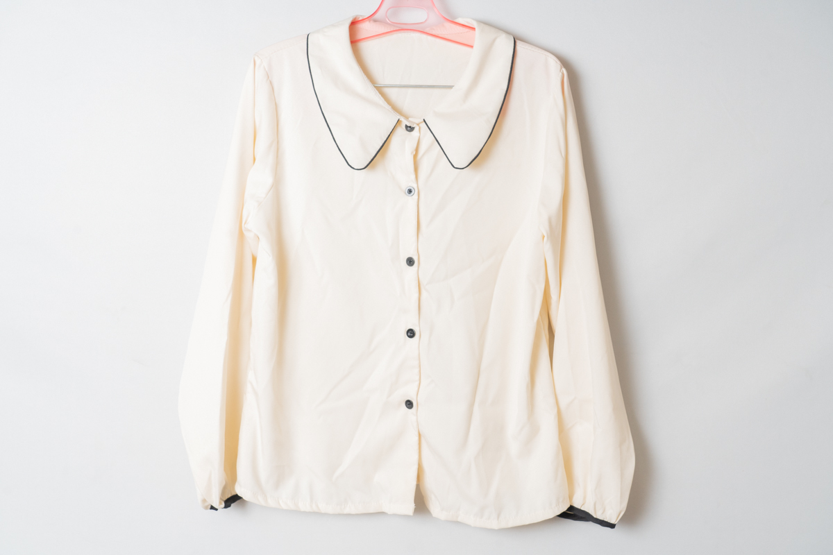 22m050 襟付きブラウス クリーム拍卖