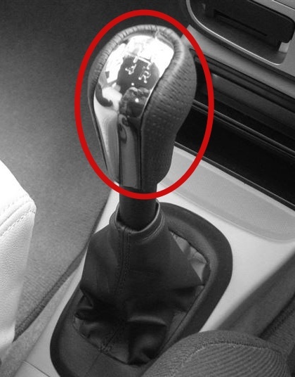 ■新品■純正トヨタ ヴィッツRS シフトノブ/MT用 メッキ&パンチングレザー拍卖