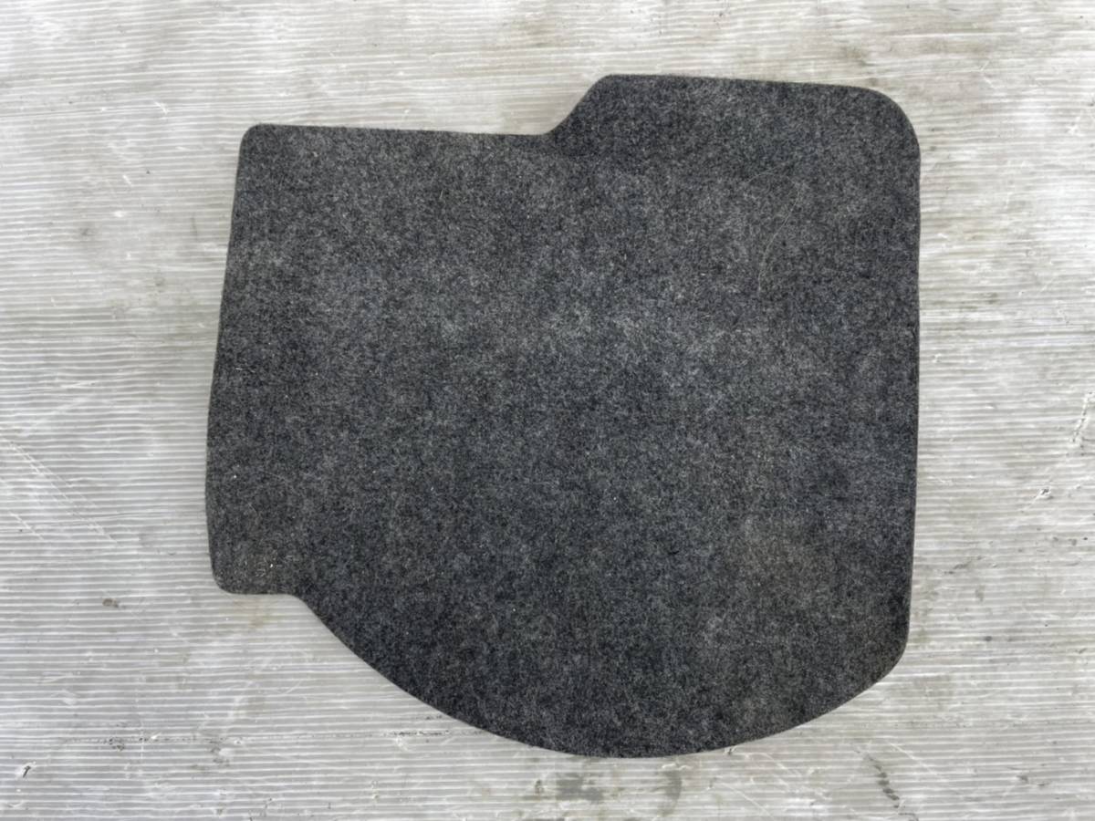 ホンダ・フォルツァ・MF06・純正・メットイン中敷き拍卖