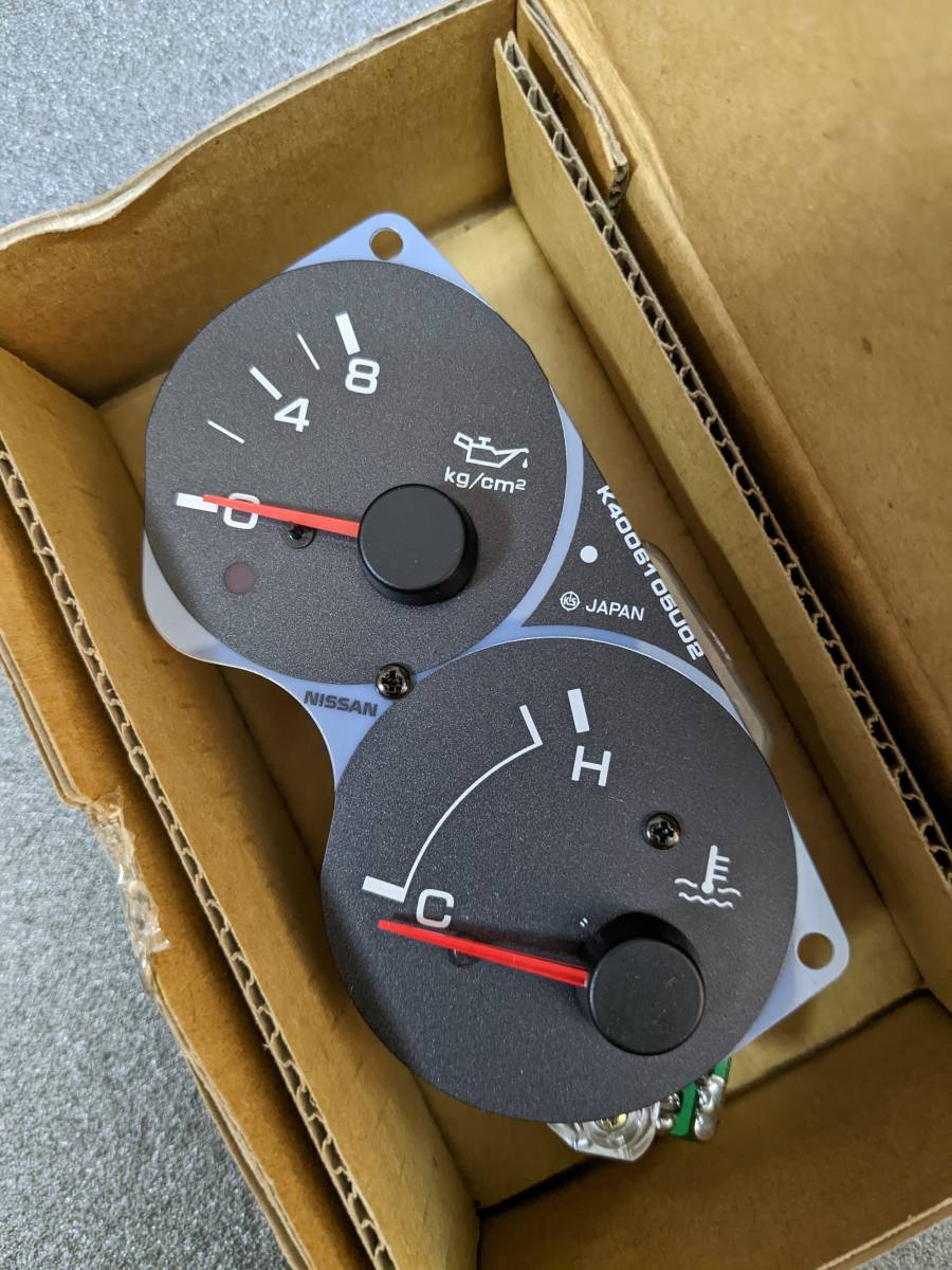 【極上 走行2,464km】 BNR32 純正 水温計&油圧計 24835-05U02 スカイライン GT-R オイルプレッシャーメーター拍卖