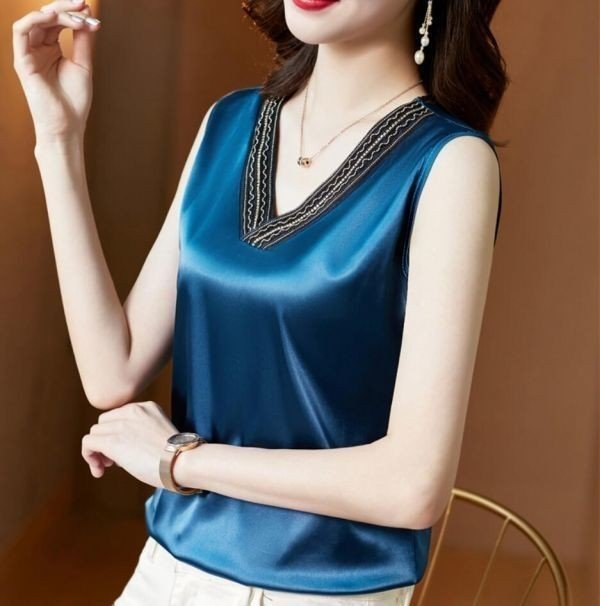 JHW32★M-4XLサイズ ♪ 夏新作 エレガント Vネック つるつる サテン素材 優雅 通勤 大人 袖なし ブラウスシャツ * ブルー拍卖