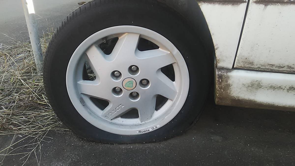 ■ロータス エスプリ ターボ SE 15インチ フロントホイール 左 1本 中古 OZ Racing 7J x 15 A082G6042F +23.3mm アルミホイール ■拍卖