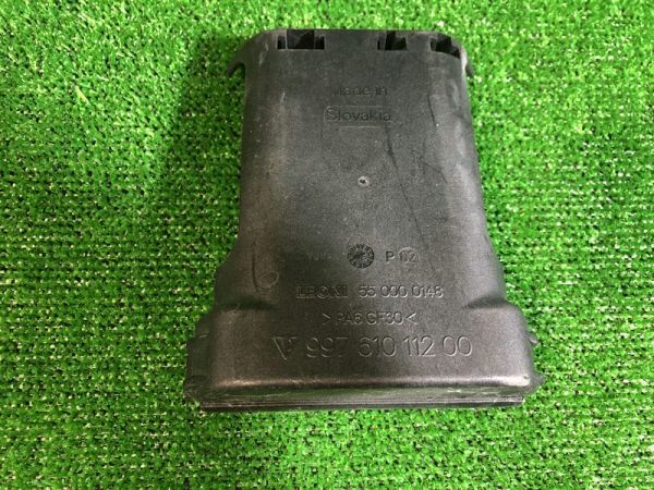 ポルシェ 911 カレラ GF-99666 ヒューズボックスカバー 997.610.112.00 FUSE BOX COVER ID:1120拍卖