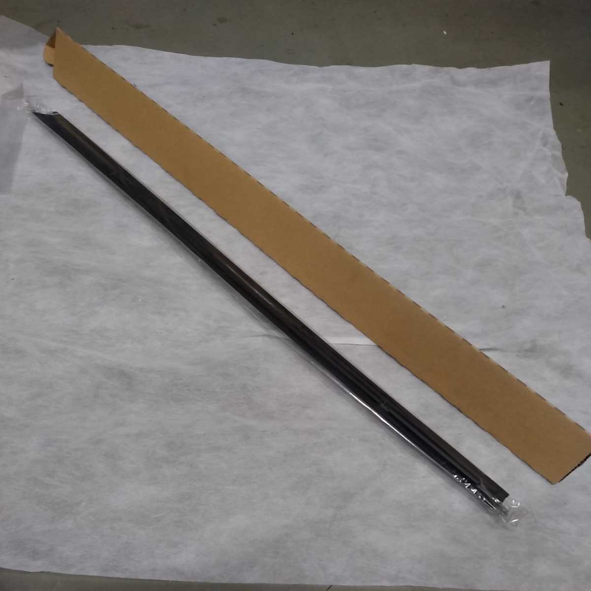 ムーブ キャンバス★純正ウェザーストリ ップ・フロント右 品番68161-B2291 新品・未使用品拍卖