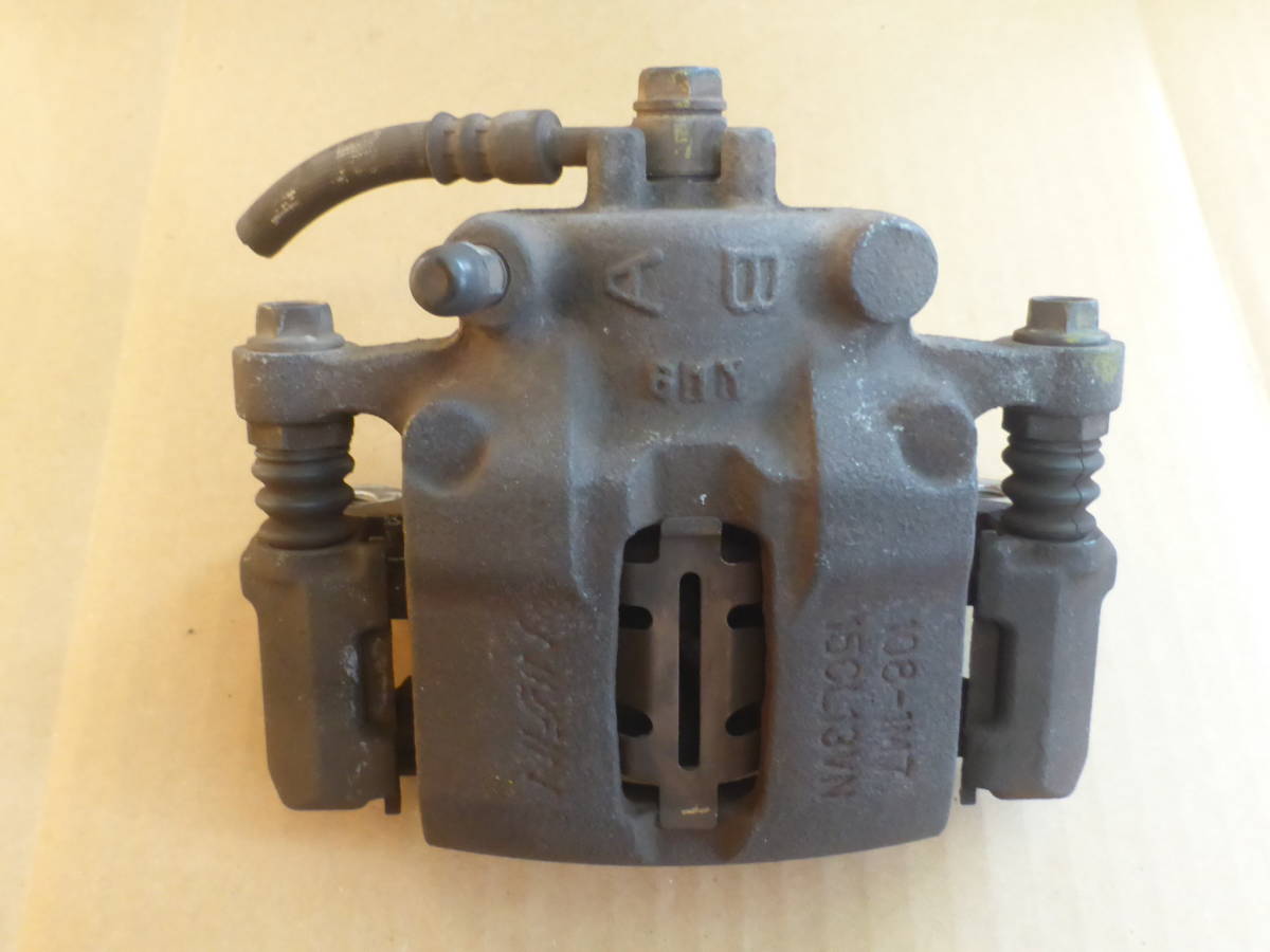 フィット DBA-GD1 H18年8月 右フロントブレーキキャリパー 108-1M7 15CL13VN 中古拍卖