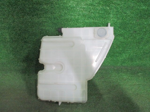 【A54173】◇キャンター FB70B ウォッシャータンク拍卖