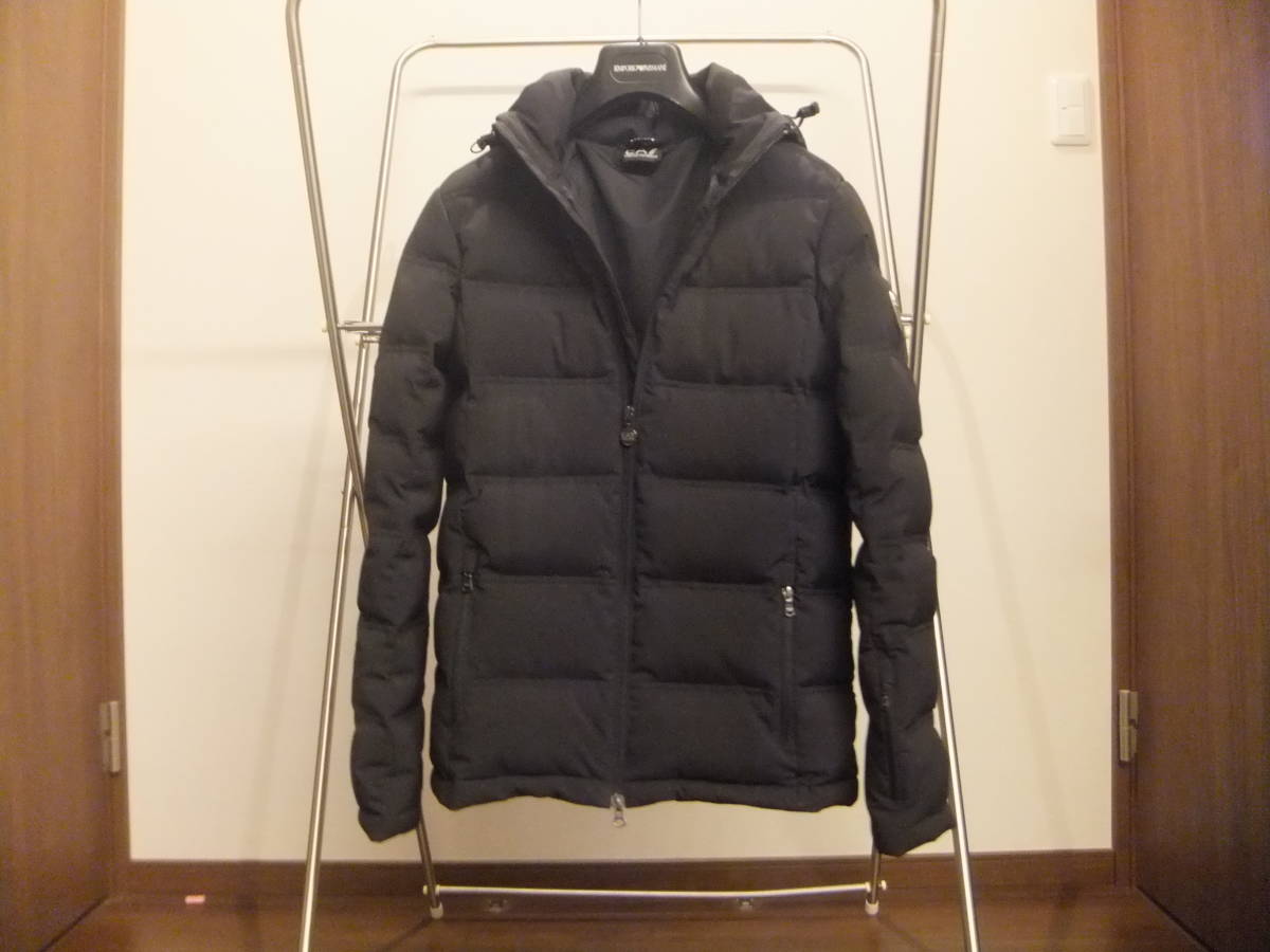 ★ EMPORIO ARMANI(エンポリオアルマーニ) マットブラック ナローダウンジャケット S ★拍卖