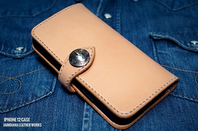 iPhone14ケース(14pro・proMAX・14Plus用の製作も可) 手縫い サドルレザー ナチュラル 手帳型拍卖