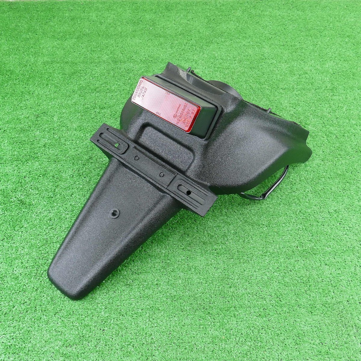 ハヤブサ GX72A 純正 リア フェンダー GSX1300R 泥よけ リヤ マッド ガード リフレクター ナンバー ベース 照明 ノーマル 1a拍卖