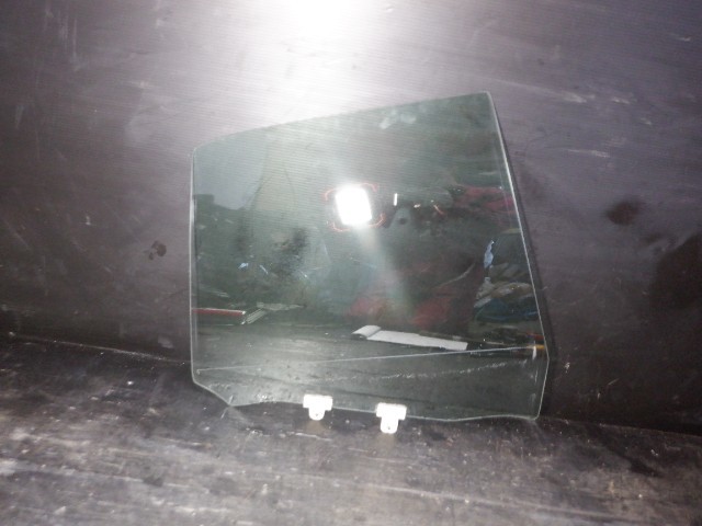 HR34 スカイライン 純正 右 リア ドア ガラス 38936/H拍卖