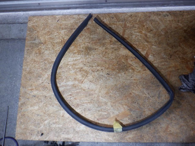 D1464 ENR33 R33 スカイライン 純正 左上 ウェザーストリップ ゴムモール 39128拍卖