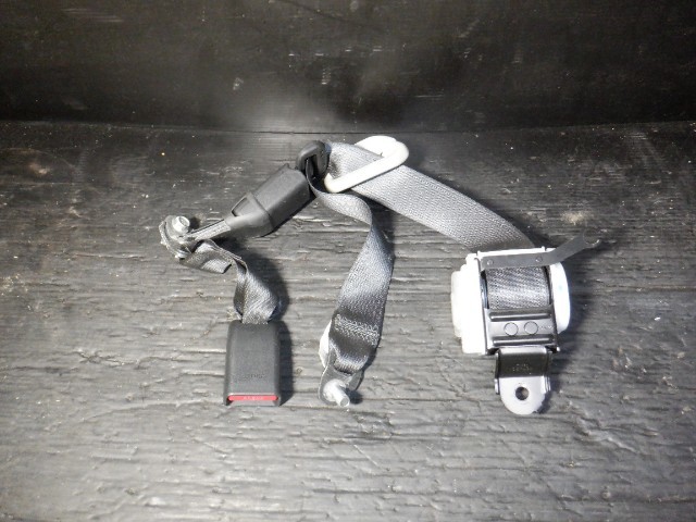 HD179 スバル レガシィ アウトバック BR9 純正 左 リア シートベルト 39442拍卖