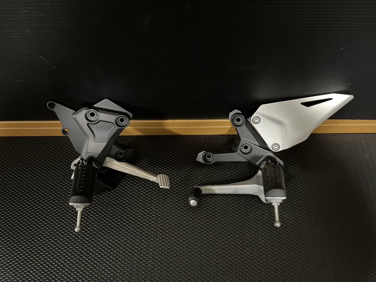 ニンジャH2SX SE+ 美品!! 純正 ステップ プレート ペダル フルセット!! 純正戻し、ストックに! Ninja オーリンズ ヨシムラ モリワキ拍卖