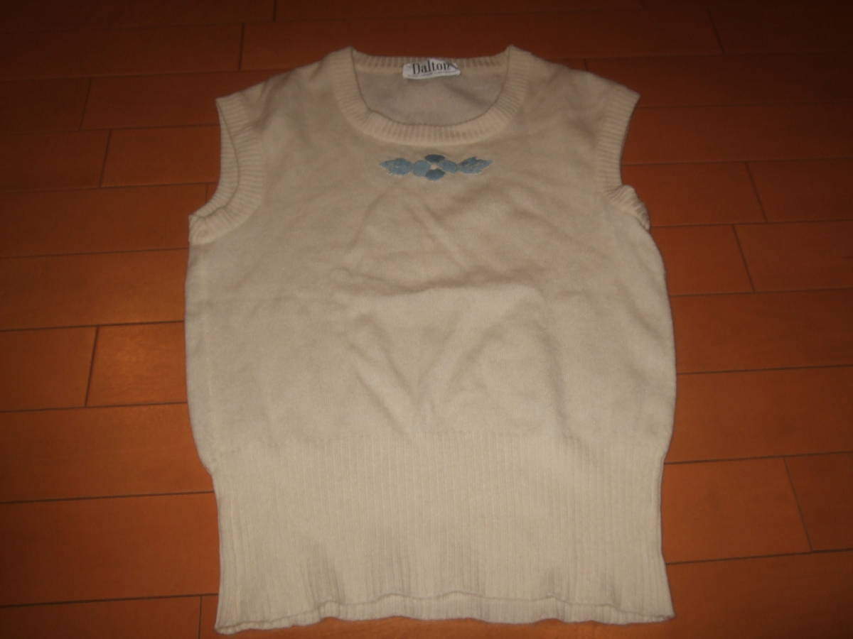 即決☆フォークロア風刺繍 カシミア100%ベスト☆M程度拍卖