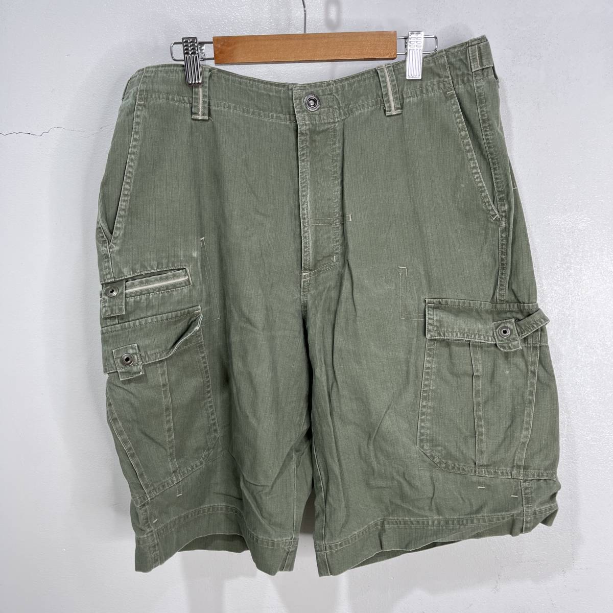 送料無料☆Columbia☆コロンビア☆カーゴショートパンツ☆ミリタリー風☆カーキ☆W32☆K22拍卖