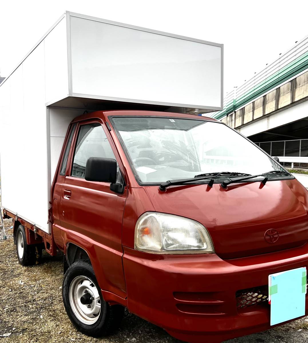 キッチンカーBOX制作全国配送可能移動販売、8ナンバー制作受付!キャンピングカー制作、フラワーサロン、移動美容室、用途色々!拍卖