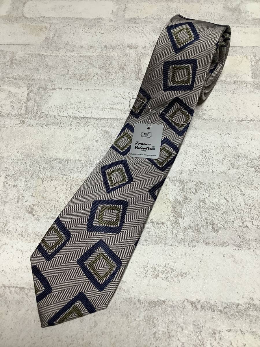 新品フランコヴァレンチノ シルク100%ネクタイ 大剣7,2cmほど 細いナロータイ 流行りの和柄お洒落柄 お買い得サービス拍卖