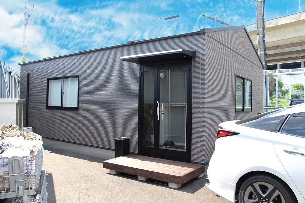 4連棟 約12坪 約25畳 オーダーメイド 三角屋根プレハブ 住宅 プレハブ ユニットハウス おしゃれなプレハブ 事務所 店舗 倉庫 はなれ拍卖