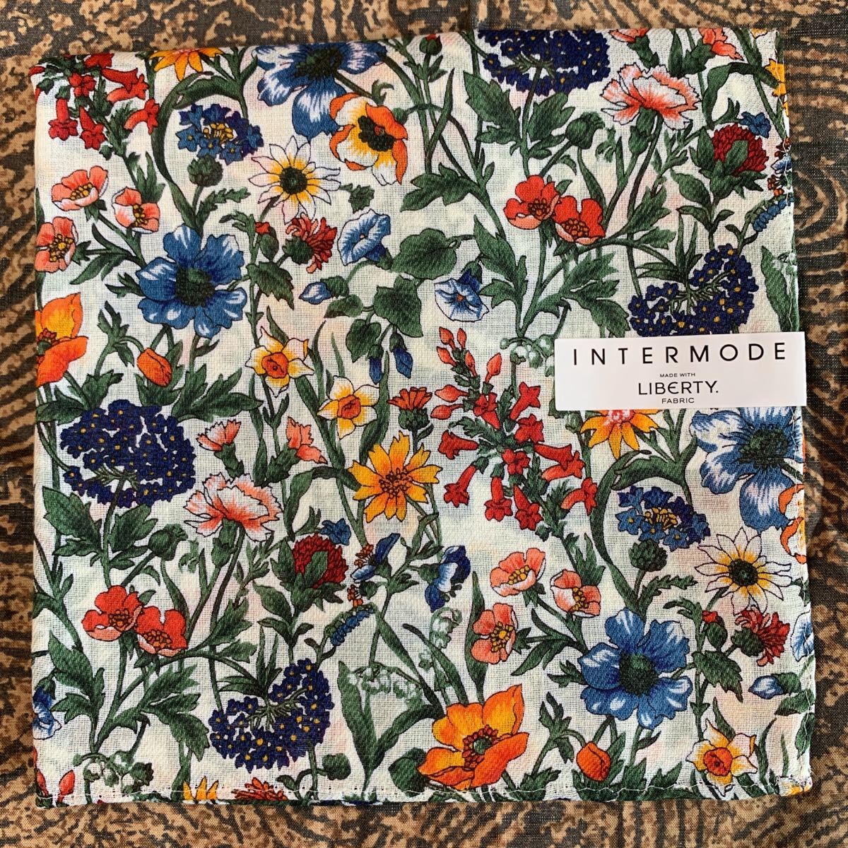 LIBERTY インターモード ユージング リバティボタニカル柄 大判 ハンカチ 未使用D拍卖