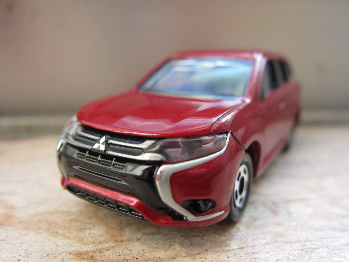 トミカ 三菱 アウトランダー 初回特別仕様拍卖