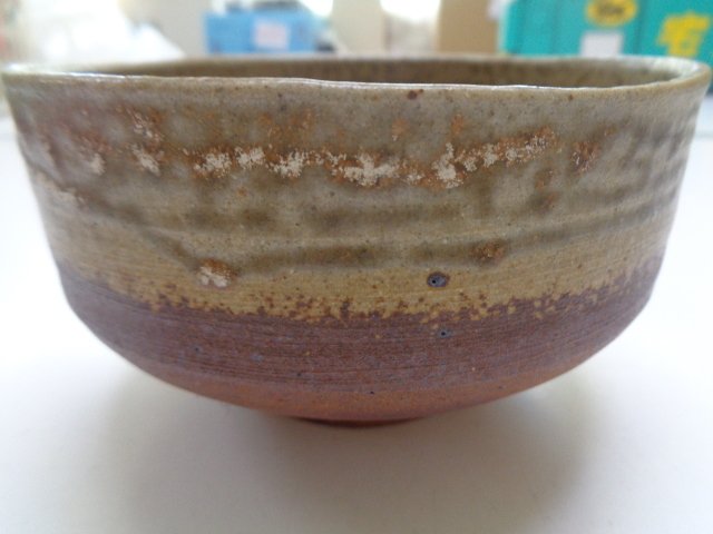 c256-60 伊羅保茶碗 在刻 直径13センチ 高さ約7.5センチ 茶道具拍卖