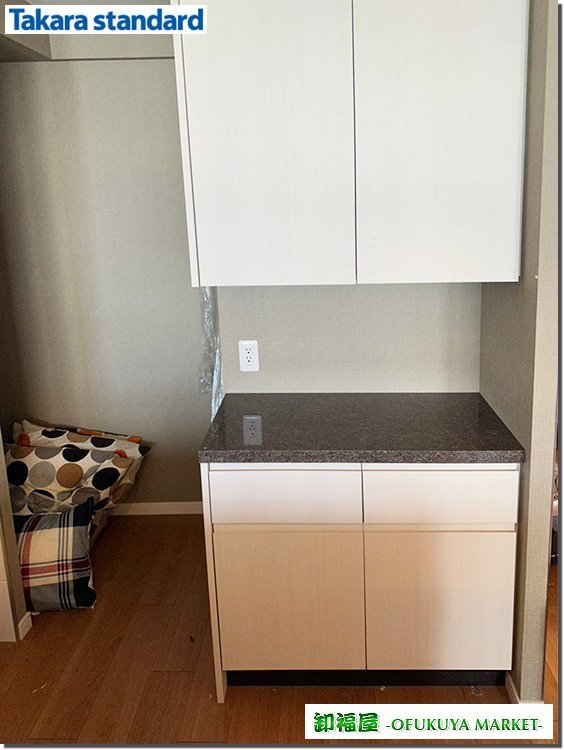 25998■タカラスタンダード カップボード 食器棚 W910 高級人造大理石天板 ※割れ、汚れあり■展示品/取り外し品/未使用品拍卖