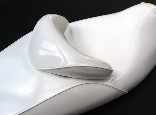 ■エナメル系新素材■フォルツァMF06カスタム張替えシートカバー拍卖