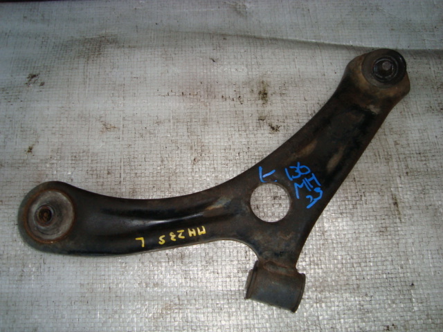 136 ワゴンR MH23S フロント 左 ロアアーム 助手席側拍卖