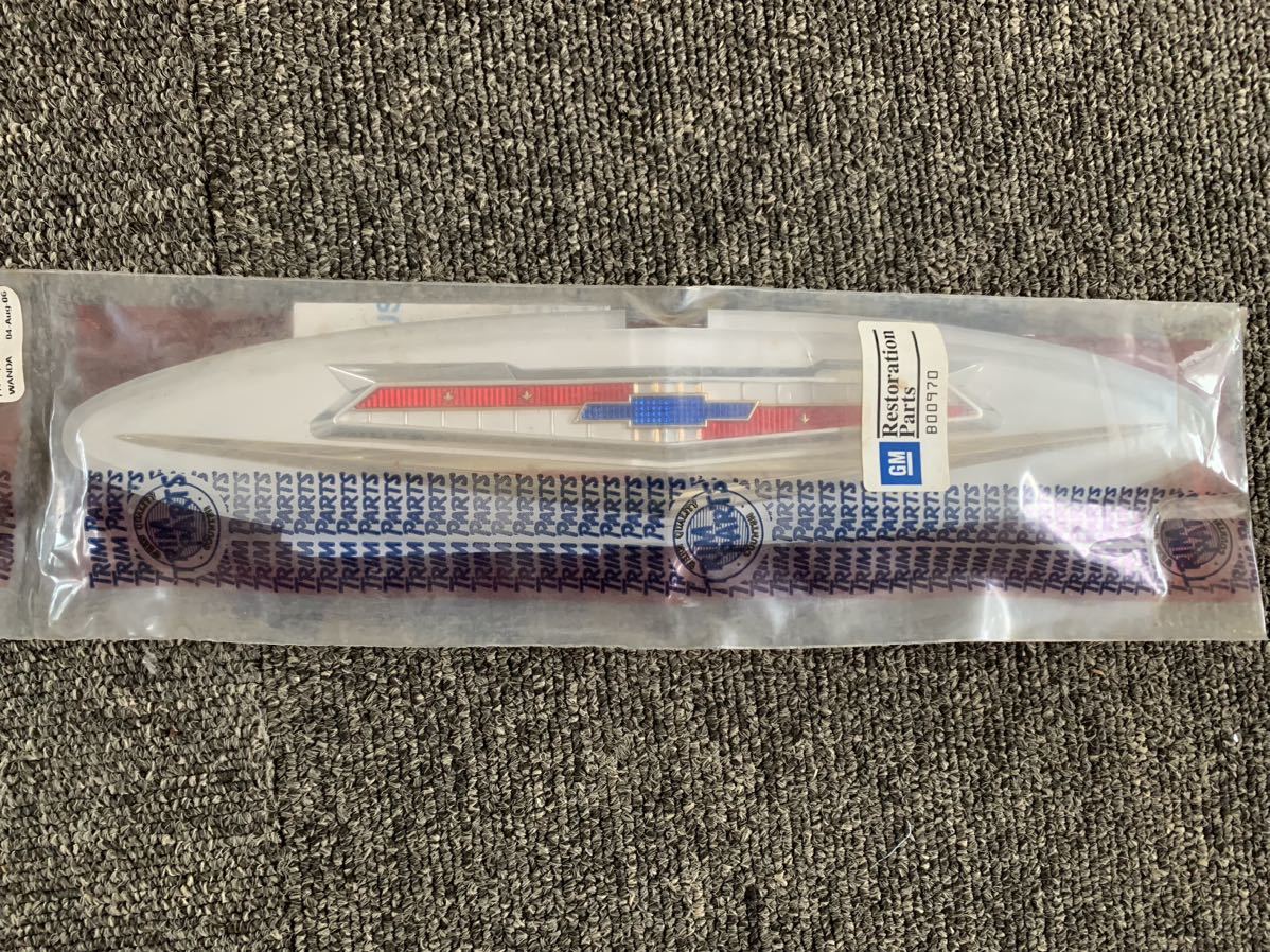 1960インパラ283エンジングリルエンブレム新品。シボレー ローライダー ハイドロ拍卖