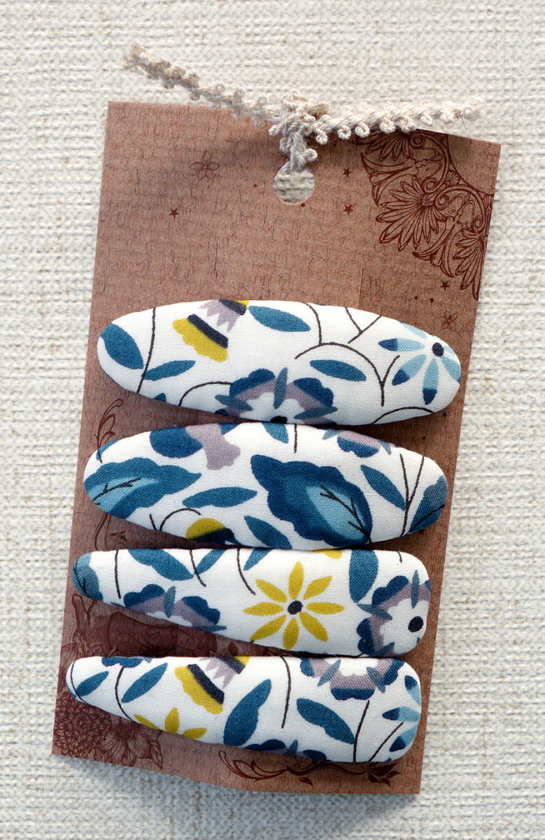 ★ ハンドメイド リバティプリント使用 小花柄5㎝パッチンピン ボーボー ブルーグリーン ★拍卖